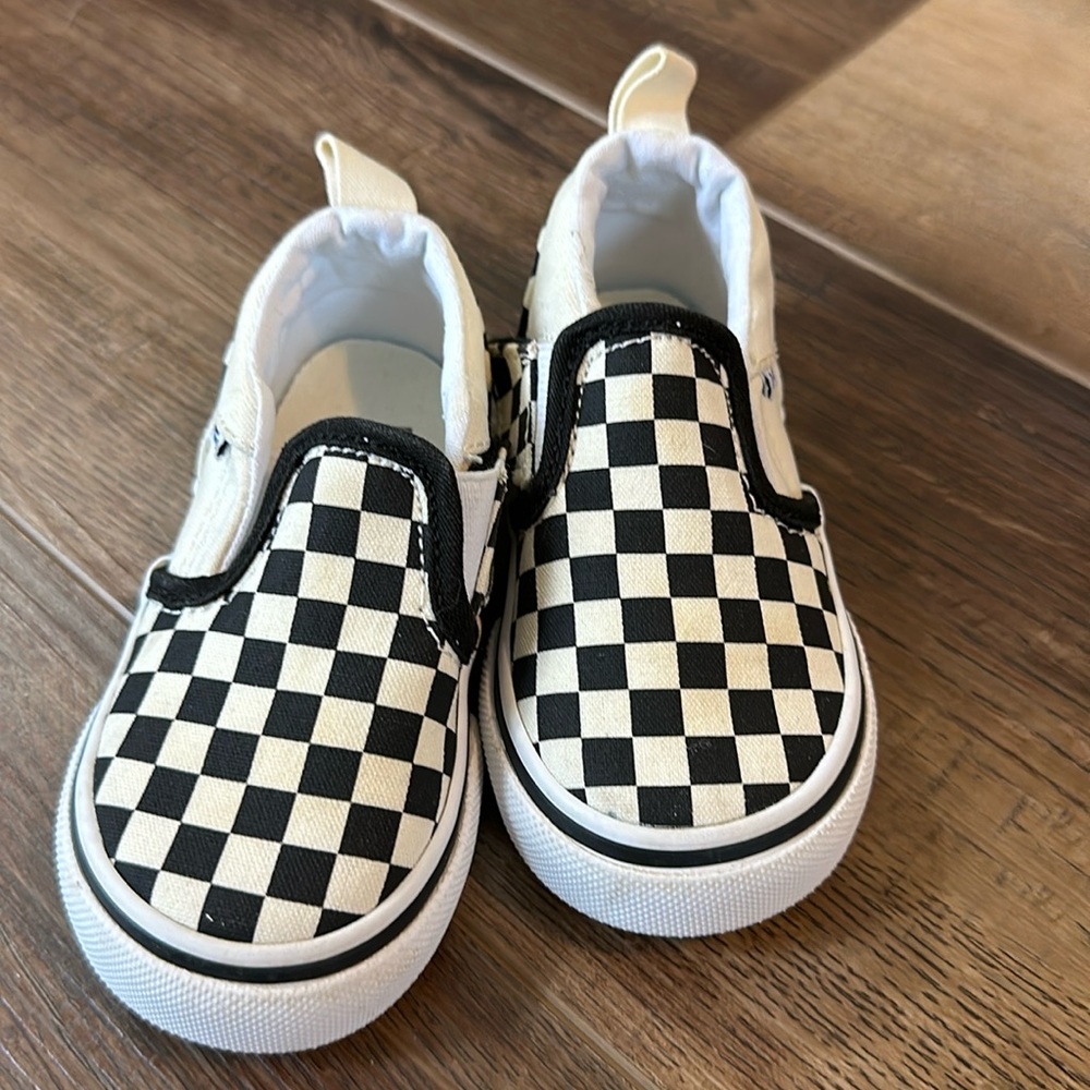 Vans Toddler black and white checkered size 5 slip on shoes